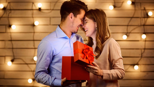 Personalized gifts for husband: The guide to memorable giving