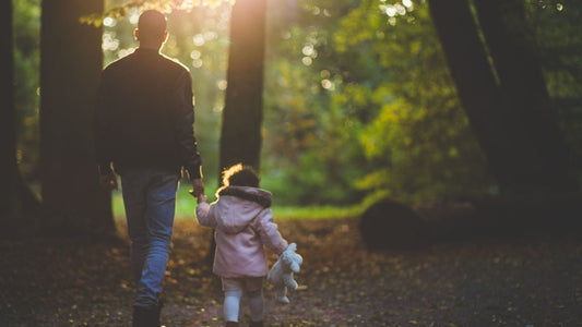 Dad death anniversary quotes from daughter: Words to honor his memory
