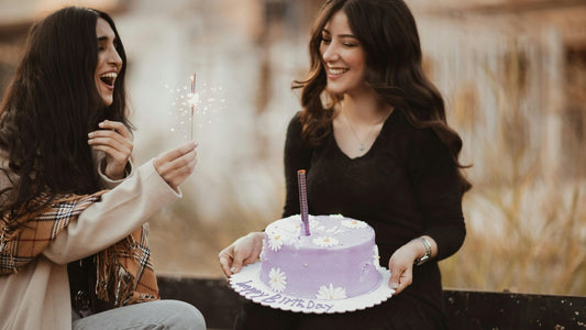 Funny sayings for sisters birthday: Hilarious wishes to make her laugh