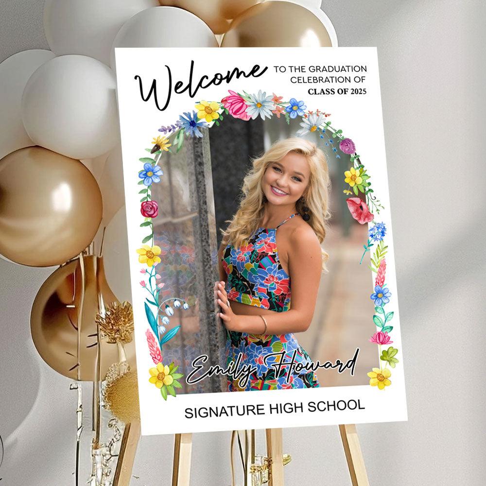 Minimalist 2025 Grad Welcome Sign - Personalized Graduation Decoration