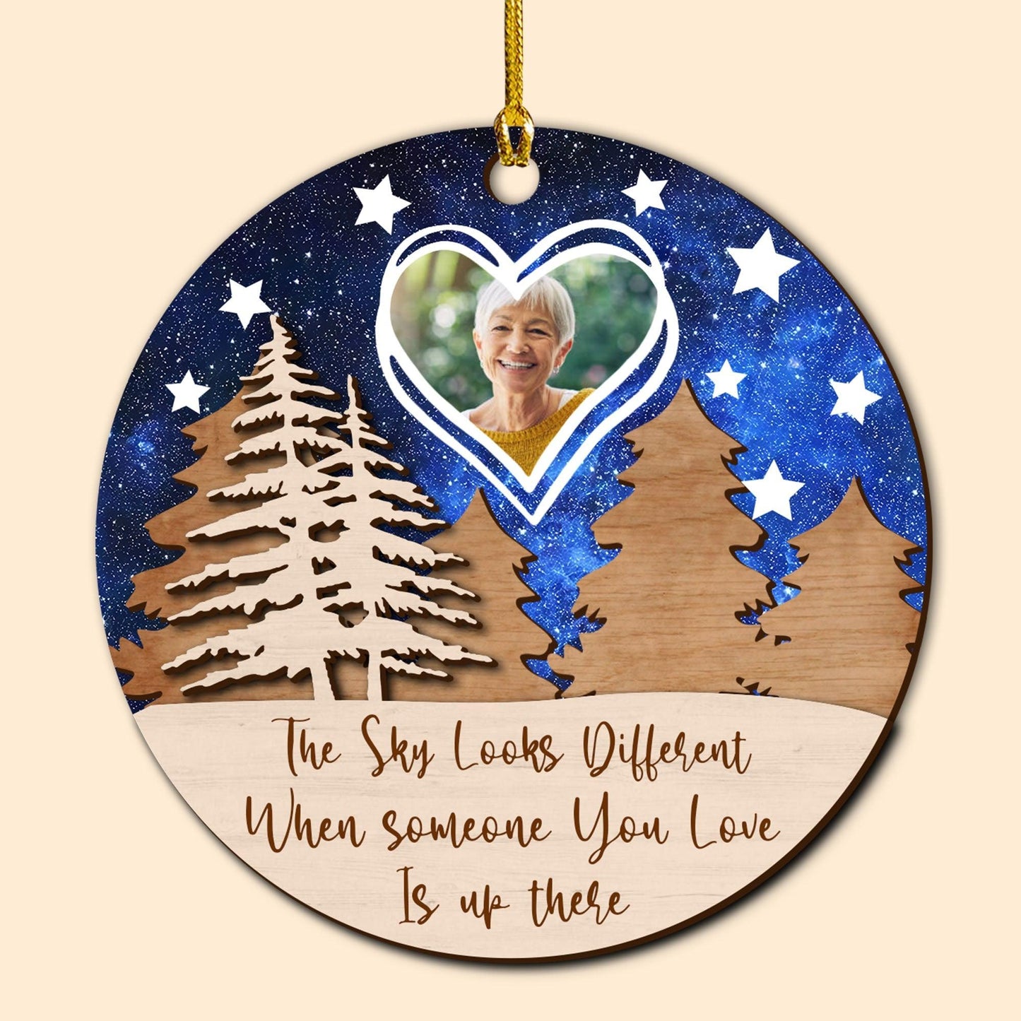 Der Himmel sieht anders aus, Gedenkgeschenk – Holzornament in individueller Form – Holzornament 2-lagig